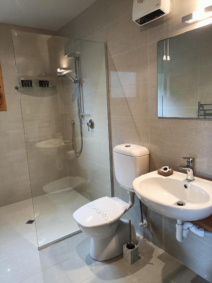 Riverstone Retreat Karamea Ngoại thất bức ảnh