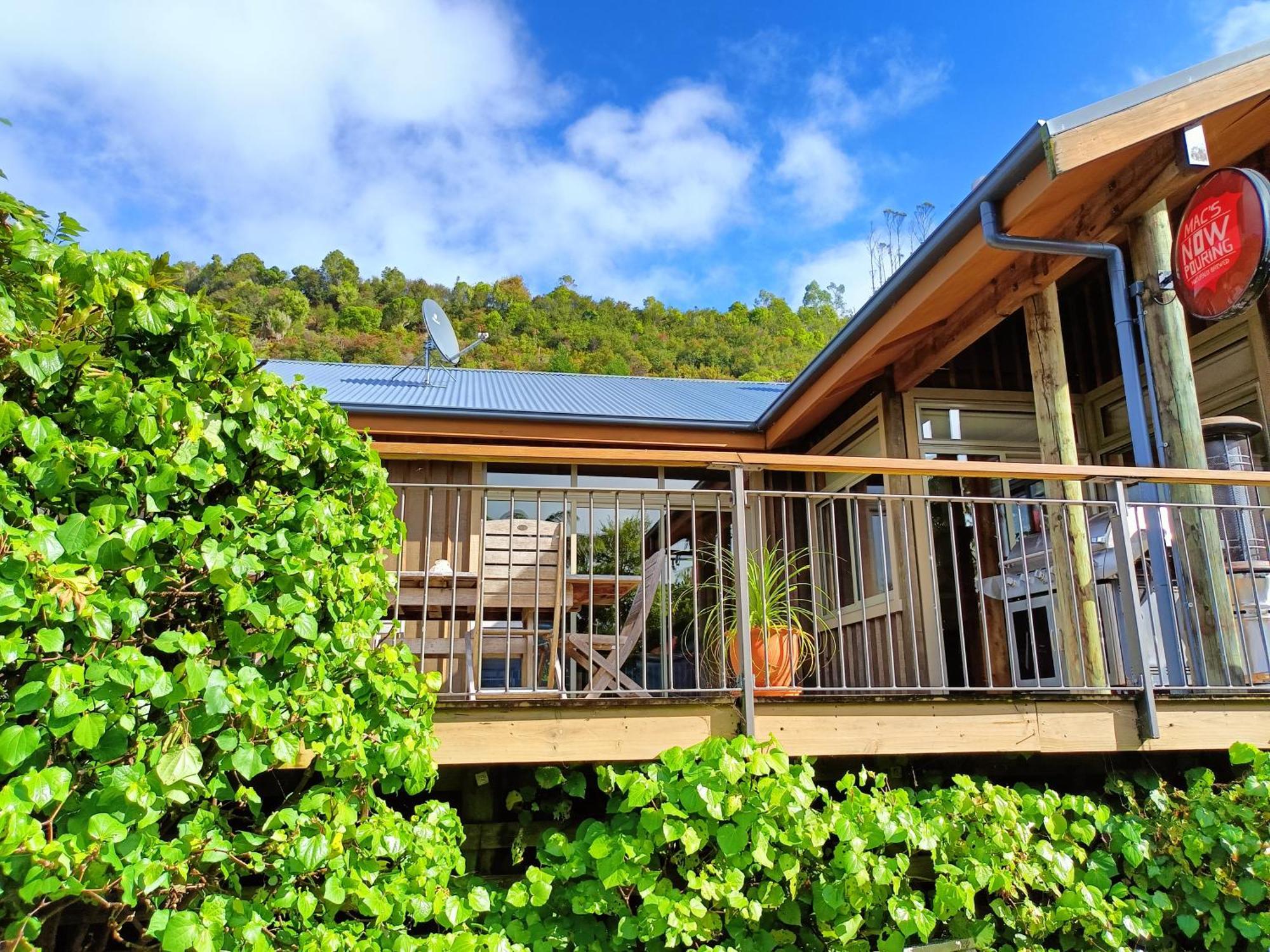 Riverstone Retreat Karamea Phòng bức ảnh