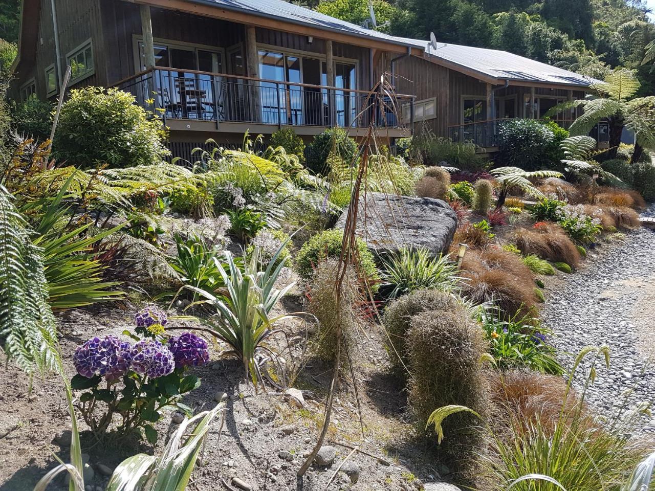 Riverstone Retreat Karamea Ngoại thất bức ảnh